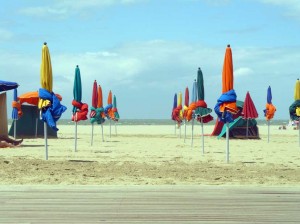 Sous les parasols..la plage